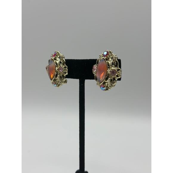 Vintage Gold Tone Clip On Earrings Peach Givré Glass Rhinestone Pink AB - Picture 2 of 5